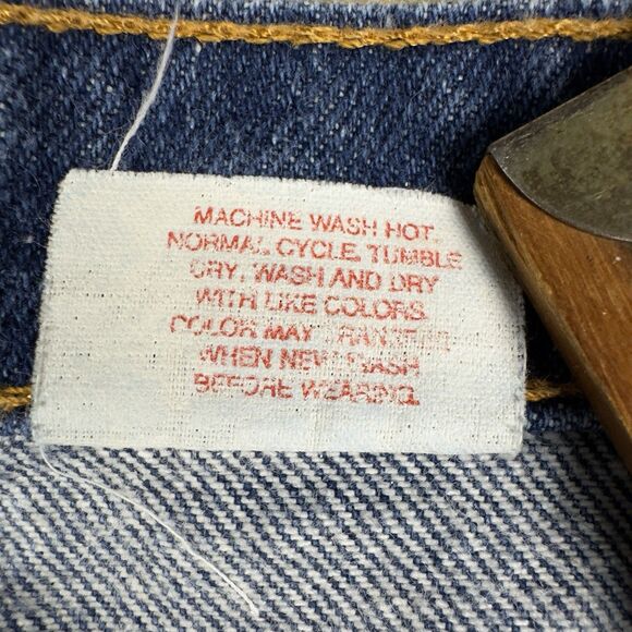 Vintage Levi’s 505 Jeans Men’s 38x27.25 Straight Leg Medium Wash - Picture 8 of 11